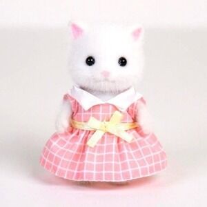 Calico Critters Sylvanian Families Persian Cat Sister - Miniature Animal Doll